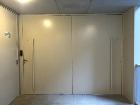 OFICINA EN VENTA CON RENTA EN SAAVEDRA - Semipiso - Dos cocheras mas baulera doble