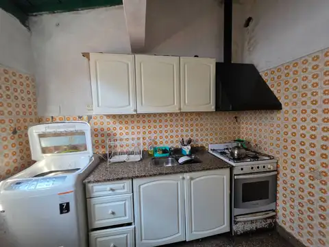 Casa 2 ambientes con 1 baño