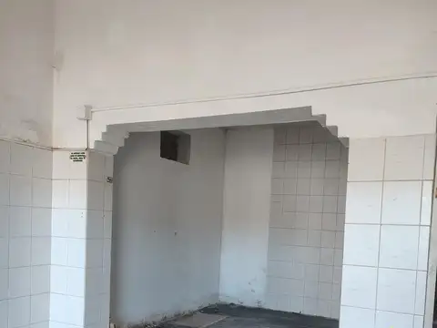 Local en Alquiler en San Nicolas de los Arroyos, $ 400.000