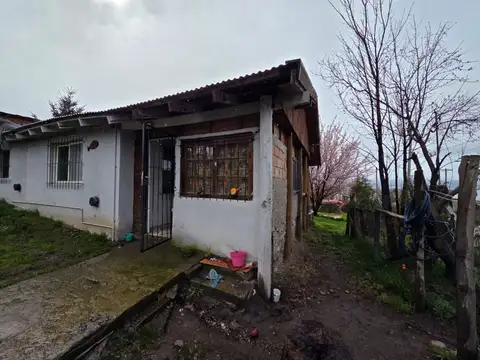 Casa 5 ambientes con 2 baños