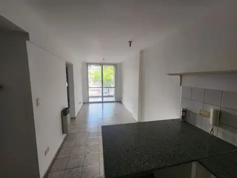 Departamento en Alquiler en Echesortu, $ 450.000