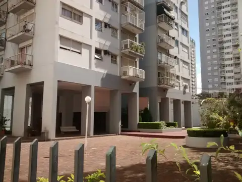 Padilla 700, Piso 1