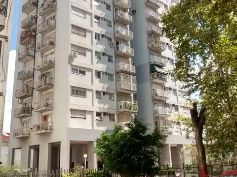MONOAMBIENTE CONTRAFRENTE CON BALCON