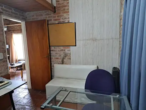 ALQUILER DE OFICINA, CERCA DE PUENTE STA. ROSA