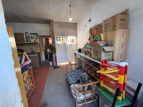 Casa 4 ambientes con 1 baño