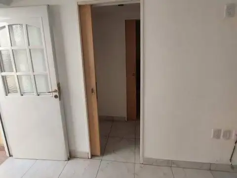 Depto Tipo Casa en Alquiler de 1 dormitorio