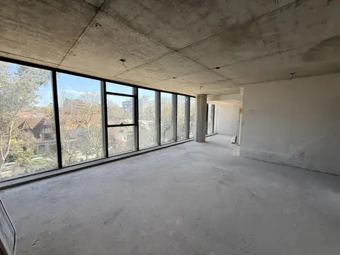 Alquiler de Oficina 60 m2 con 1 cochera sobre Libertador entre la Quinta presid y Puerto de Olivos