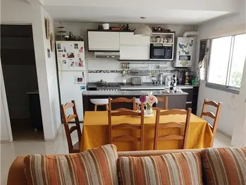 Departamento 3 ambientes con 2 baños