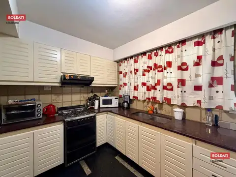 Depto Tipo Casa en Venta de 4 ambientes