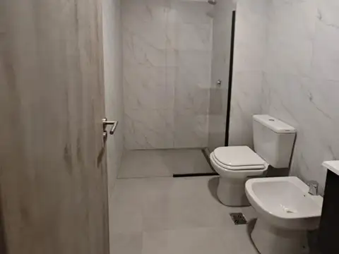 Departamento en Alquiler con 1 cochera