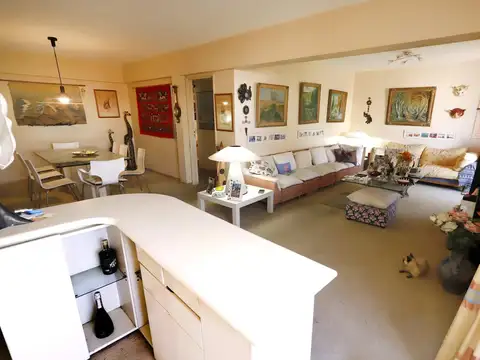 Venta Departamento 3 ambientes + dependencias y 4to ambiente.  Vista al Río