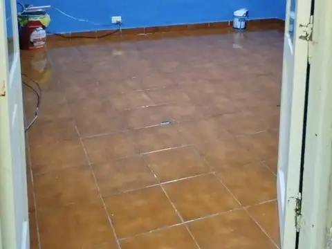 Depto Tipo Casa en Venta 40 años