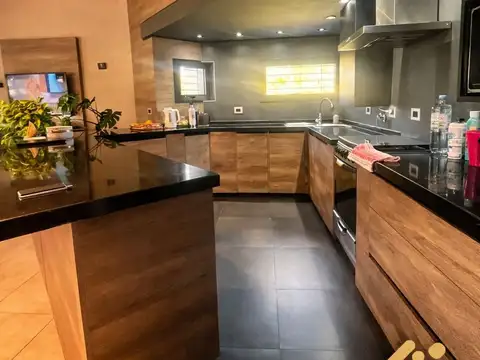 Quinta en Venta en Las Higueras, USD 420.000.000