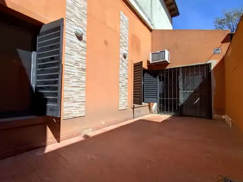 ALQUILER 4 AMB DOS PATIOS PARRILLA sin EXPENSAS