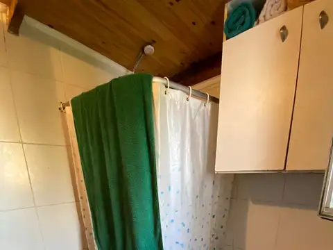 Casa 2 ambientes con 1 baño