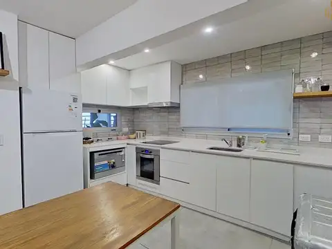 VENTA TRIPLEX  CON BALCON Y TERRAZA Y PROPIA