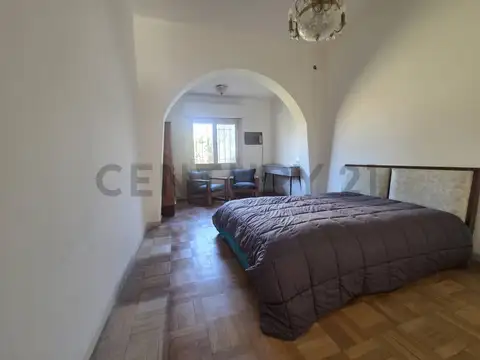Casa 5 ambientes con 1 baño