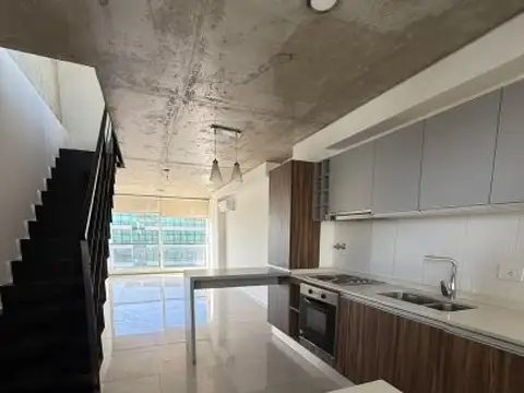 Departamento dúplex de dos dormitorios en alquiler