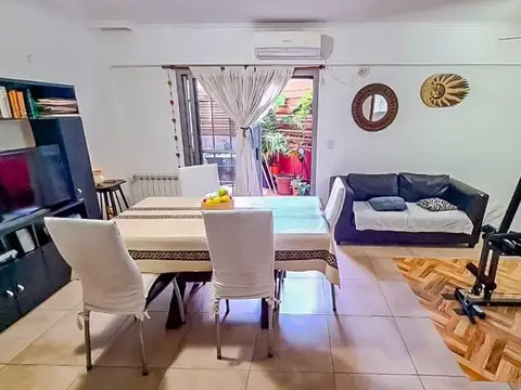Departamento 5 ambientes con 2 baños