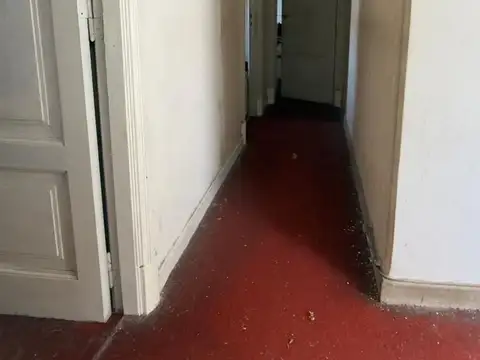 Departamento 6 ambientes con 2 baños