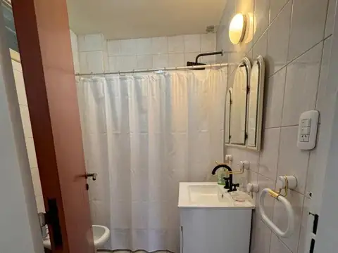 Depto Tipo Casa en Venta en Lomas de Zamora, USD 68.000