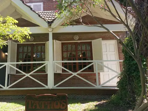 Casa en Venta con 1 cochera