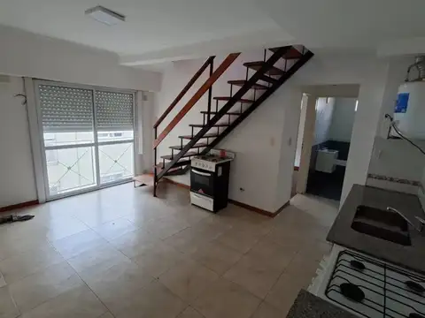 Departamento en Alquiler en Santos Lugares, $ 800.000