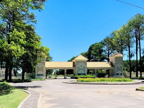 Terreno en Venta en Los Pinares Country Club, USD 45.000