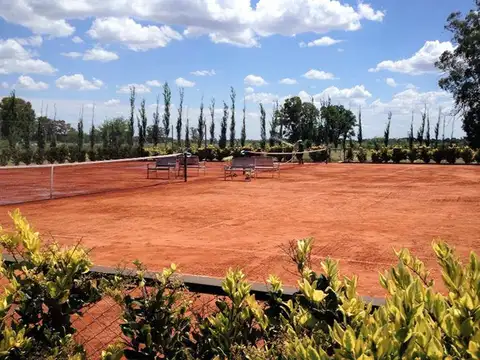 Terreno en Venta en Los Pinares Country Club, USD 45.000