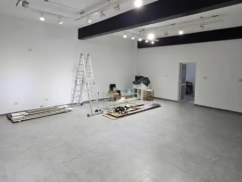 Local en Alquiler en Funes, $ 2.500.000