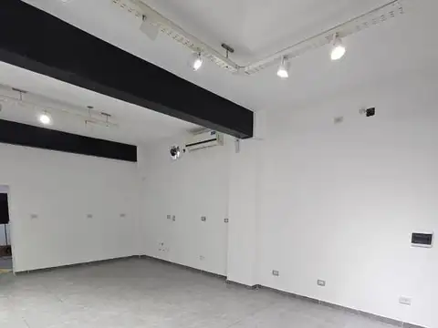 HIPOLITO YRIGOYEN al 2200