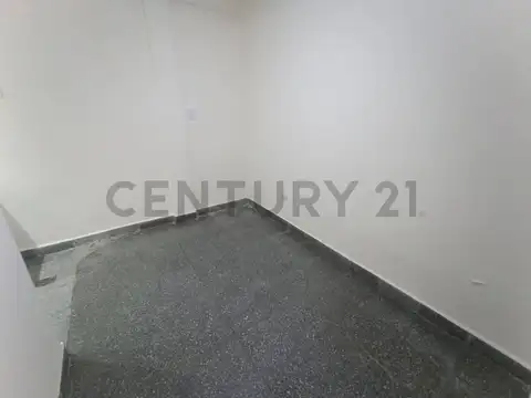 Venta Departamento 2 Ambientes - Patio -Sin Expensas en Beccar