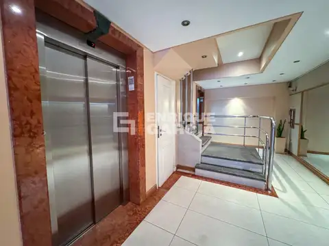 Bauness 1900, Piso 6