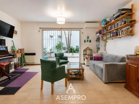 Depto Tipo Casa 4 ambientes con 2 baños