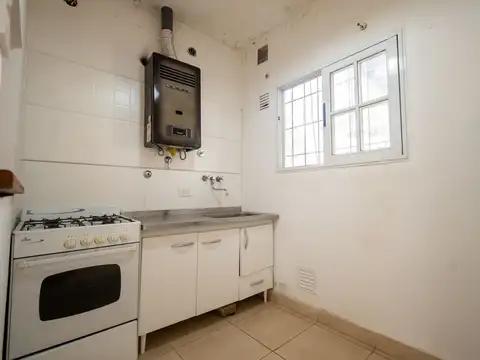 Casa 2 ambientes con 1 baño
