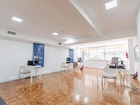 Importante piso de oficina de 300m2 en excelente estado en venta y alquiler, Zona Centro.