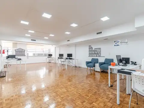 Oficina Monoambiente con 4 baños