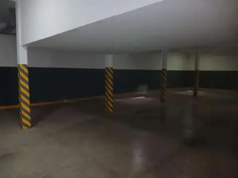 Departamento en Alquiler con 2 cocheras