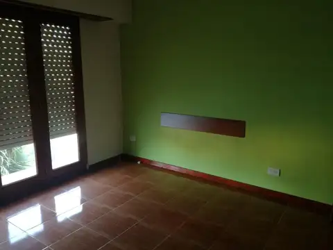 Casa en Venta con 7 cocheras