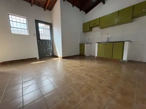 PH de 3 amb con patio en pleno Lanús Este. ¡Sin expensas!