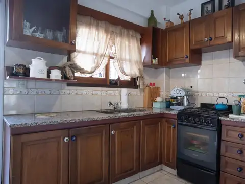 Depto Tipo Casa en Venta con 1 cocheras