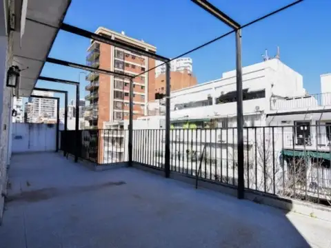 3 DE FEBRERO 2200, VENTA SEMI-PISO DE CUATRO AMB. CON DEPENDENCIA