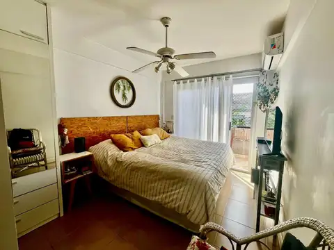 Departamento en Venta en San Isidro Vias / Rolon, USD 170.000