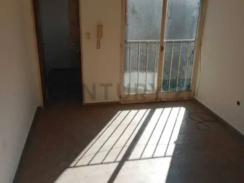 Departamento en venta de 1 dormitorio. Zona Facultades, calle 61 entre 116 y 117.
