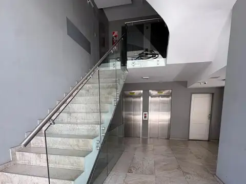 Estocolmo 2700, Piso 2