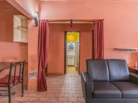 Casa 4 ambientes con 1 baño