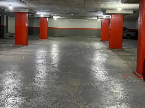 Cochera En Venta En Quilmes