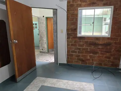 Depto Tipo Casa en Venta 50 años