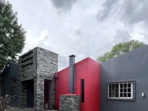 HERMOSA CASA EN BOSQUES