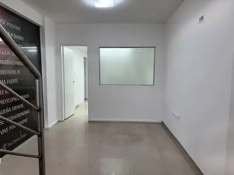 VENTA LOCAL COMERCIAL AL FRENTE - 12 e/ 34 y 35 - LA PLATA